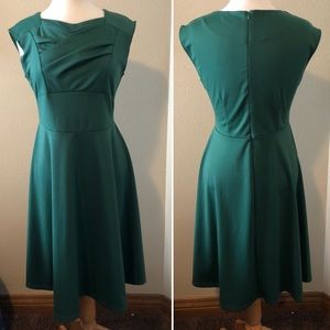 Beautiful XL Green boutique semi formal dress